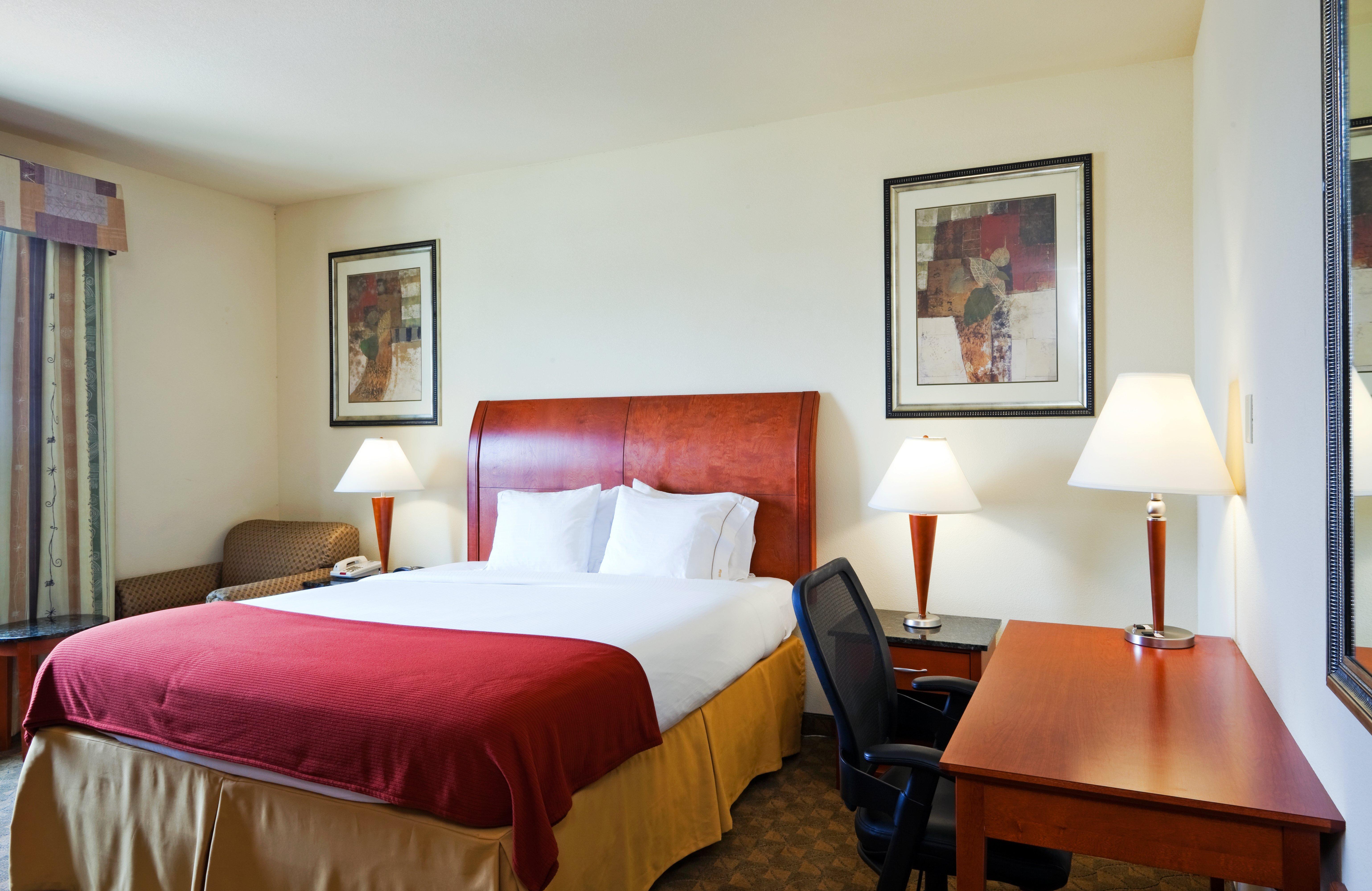 Holiday Inn Express Hotel And Suites Fairfield-North By Ihg Exterior foto